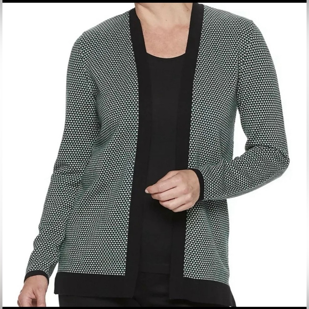 🐼 - NWOT  Black and White Croft & Borrow classic cardigan size PM